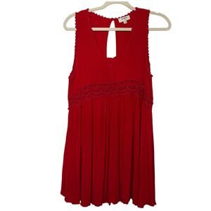 Umgee USA Swiss dot scoop neck scalloped open knit lace red tunic size Medium